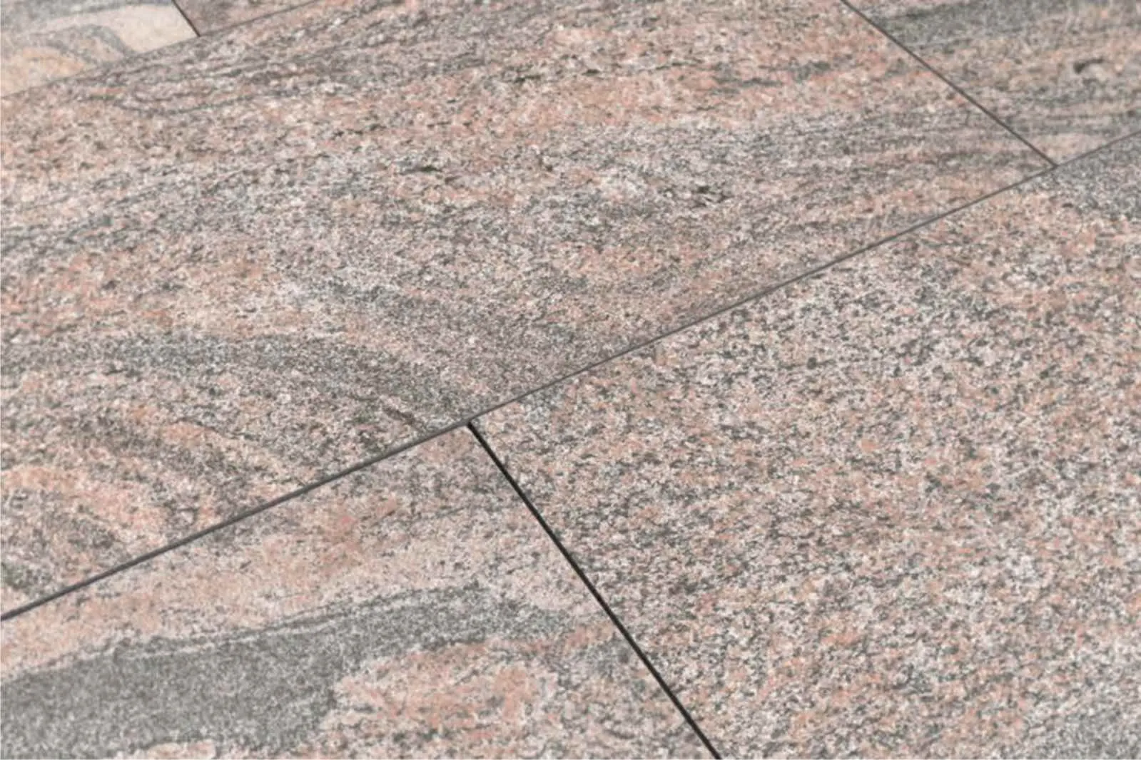 Große Auswahl an Keramik Terrassenplatten